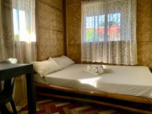 Old Parola Seaside Inn Балер Екстер'єр фото